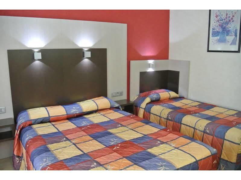 Hotel Le Val Moret Magnant 외부 사진