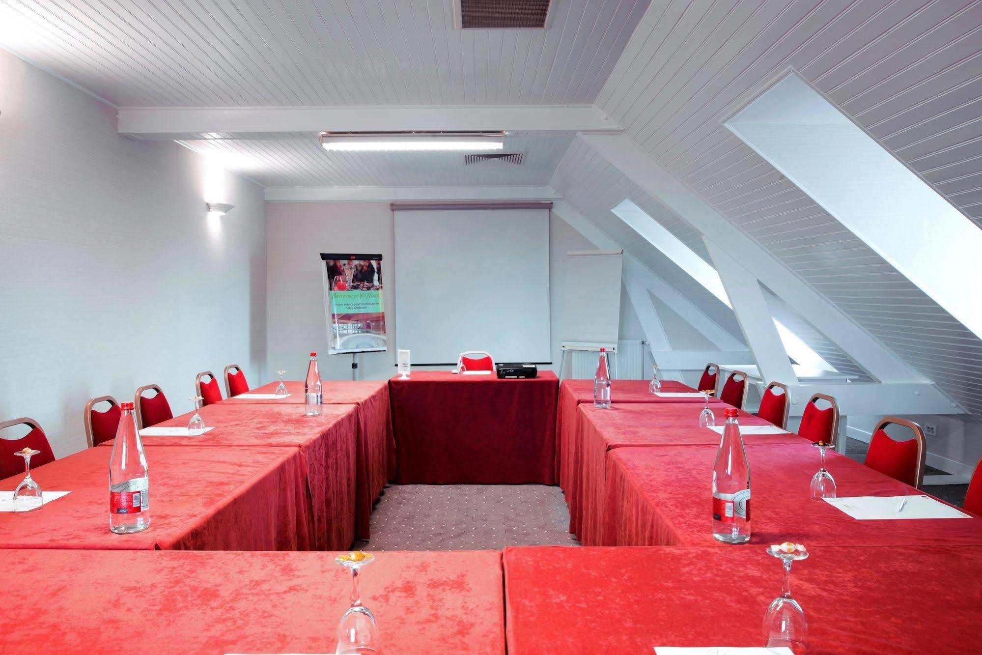 Hotel Le Val Moret Magnant 외부 사진